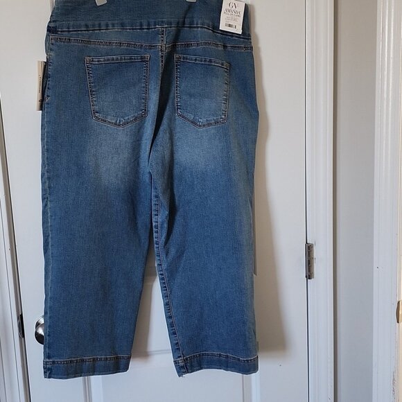 NWT Gloria Vaderbuilt Slimming Capri Blue Jeans Size 16 - Picture 2 of 9